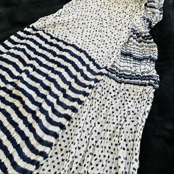 Express Scarf - Picture 2 of 2